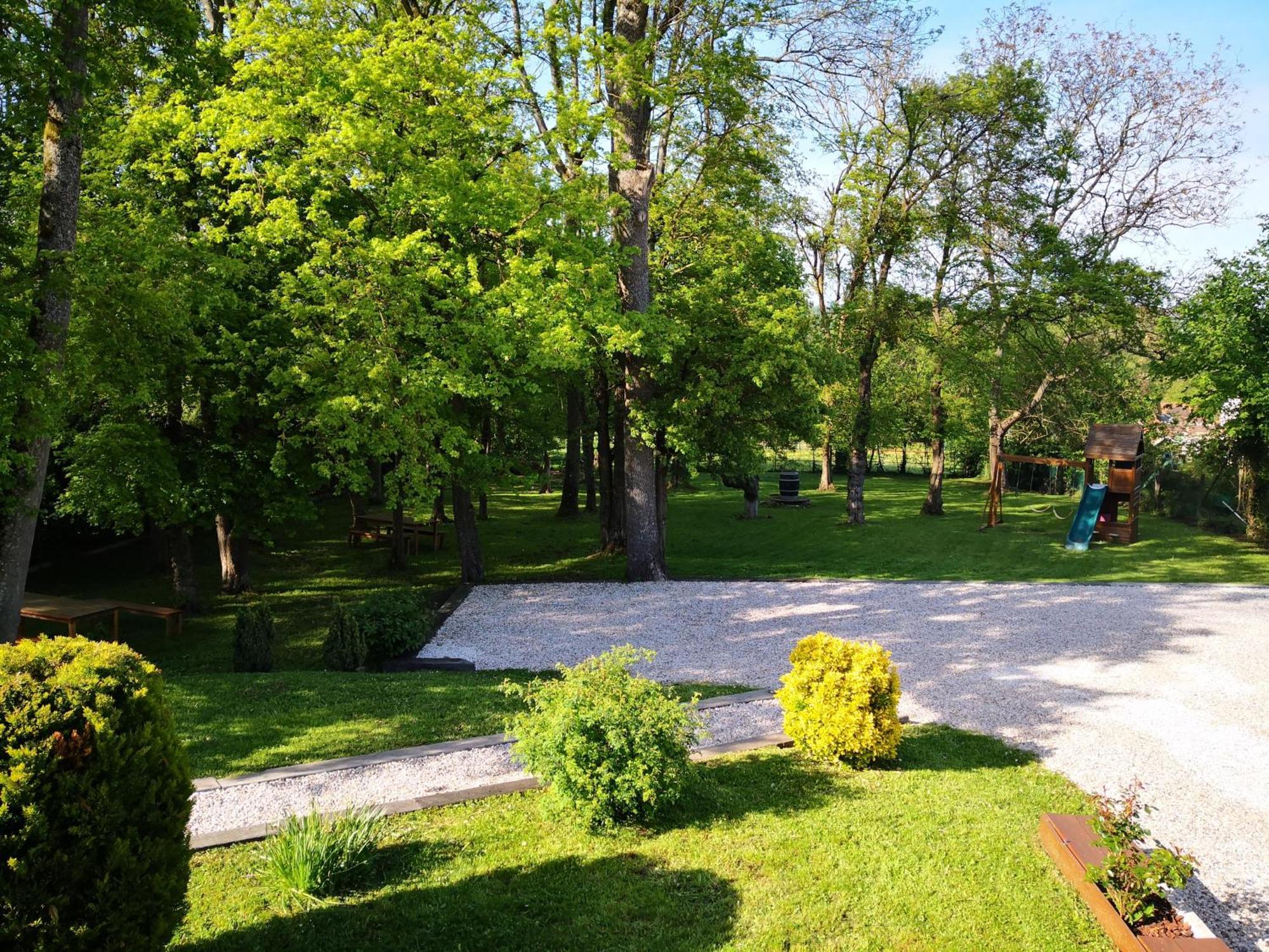 Bed and Breakfast La Rose Des Vents Saint-Germain-sur-Morin Exterior foto